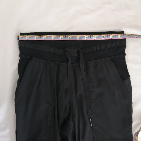 Lululemon 2023 Dance Studio Crop 25" Cinchable Hems Black Swift 2 - Picture 12 of 16